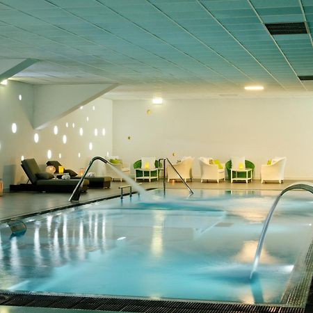 Open Village Sports Hotel & Spa Club Гимарайнш Экстерьер фото